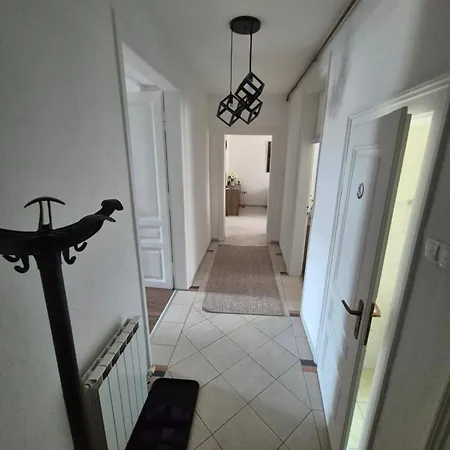 Grand Old Apartment Sarajevo